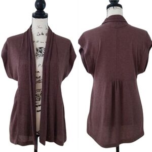 Julie's Closet Sleeveless knit vest top